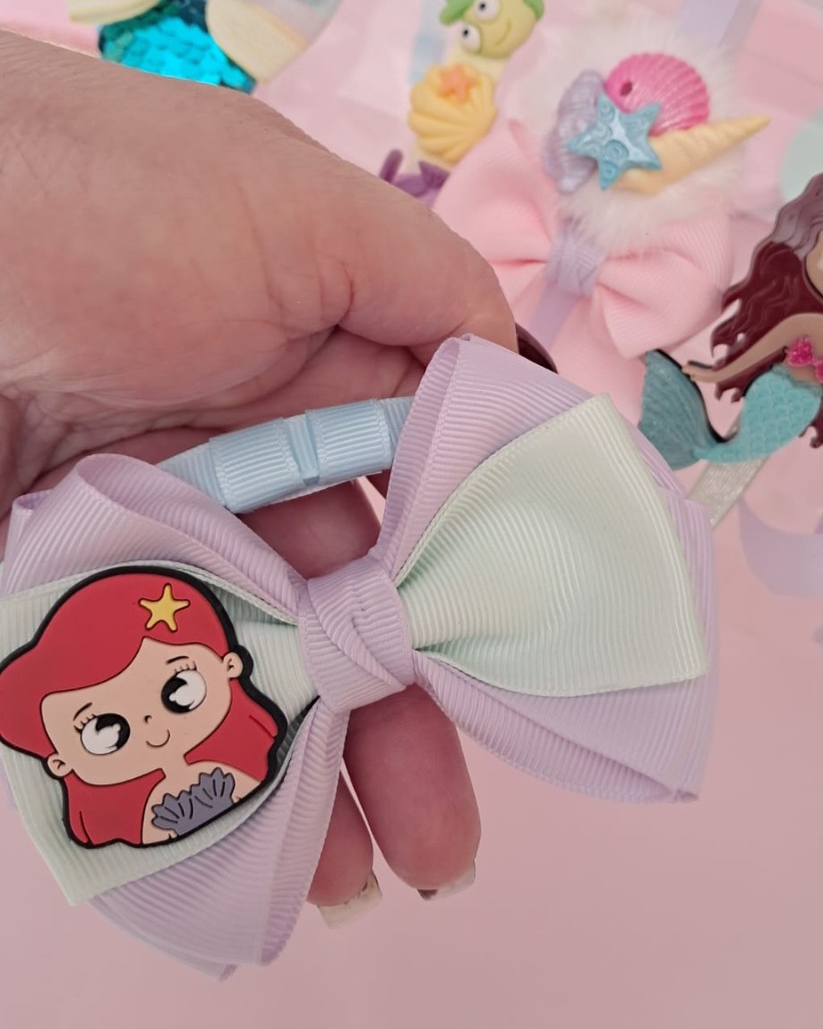Tiara adaptável com laco da Ariel